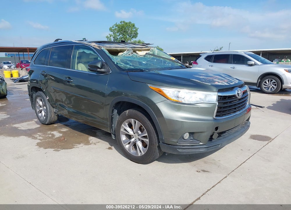 2015 TOYOTA HIGHLANDER XLE V6 VIN: 5TDJKRFH9FS093882