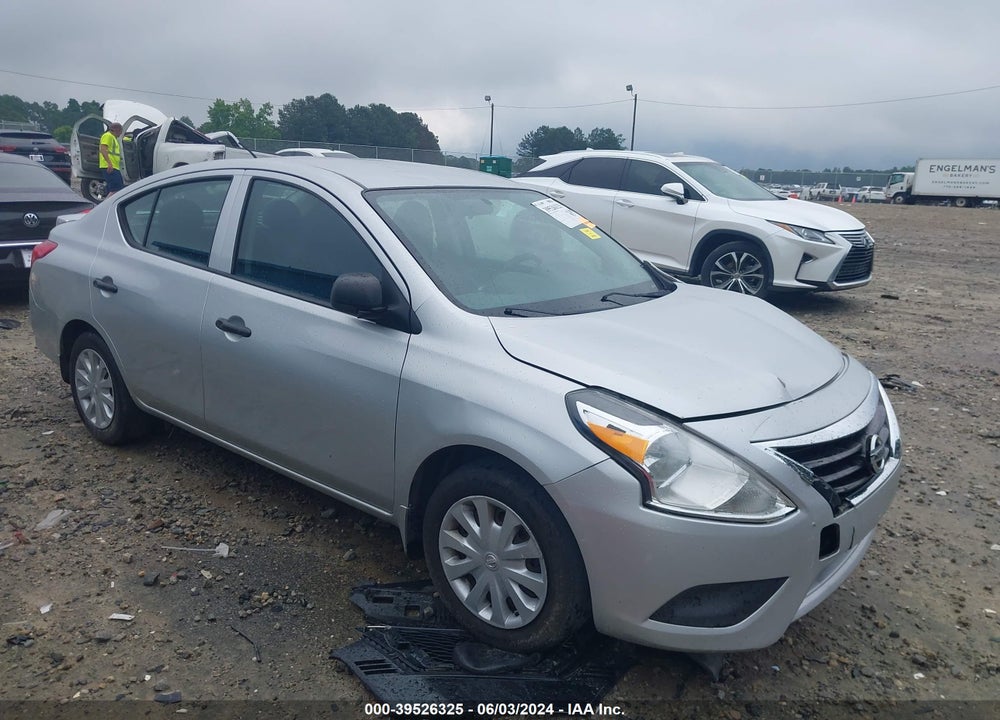 2015 NISSAN VERSA 1.6 S+ VIN: 3N1CN7AP6FL815109