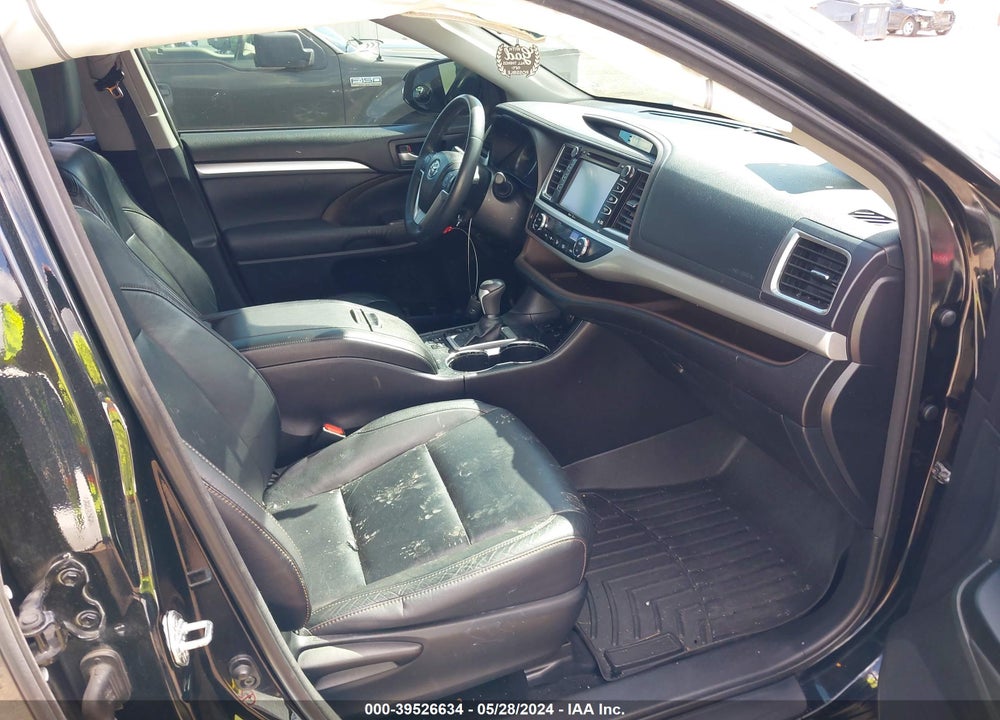 2014 TOYOTA HIGHLANDER XLE V6 VIN: 5TDJKRFHXES010507