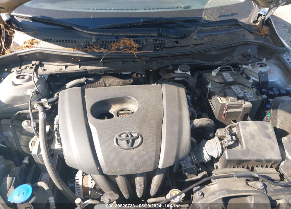 2019 TOYOTA YARIS XLE VIN: 3MYDLBYV5KY520175