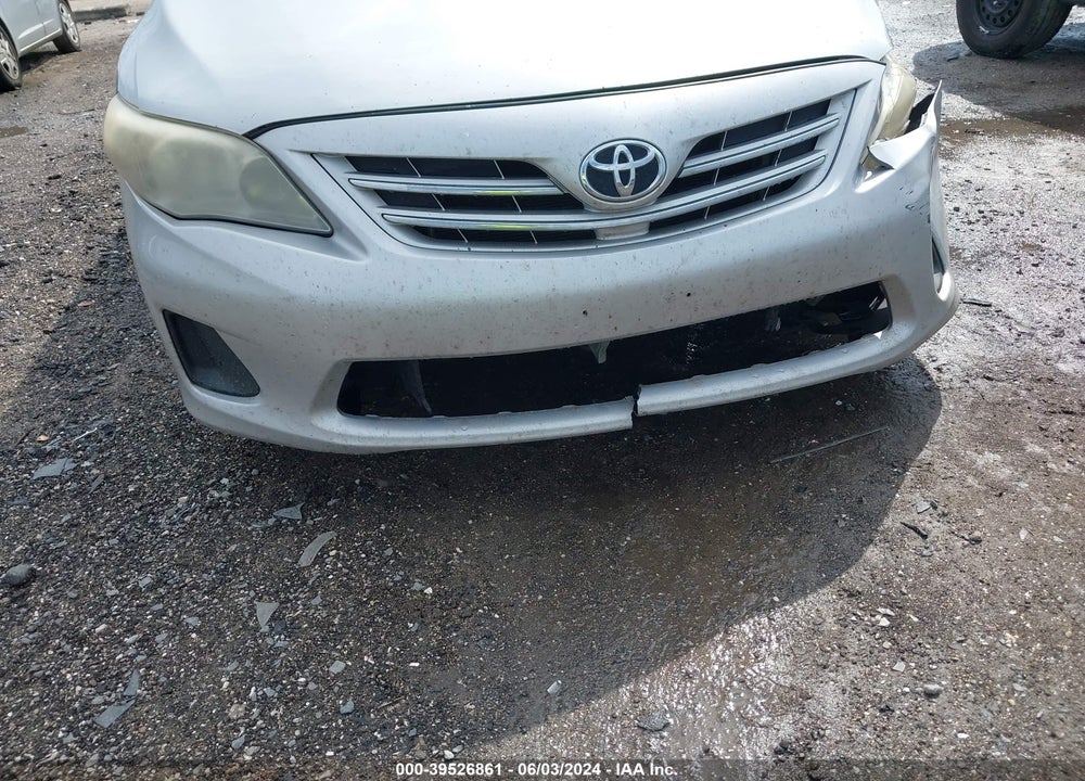 2013 TOYOTA COROLLA LE VIN: 2T1BU4EE8DC089045