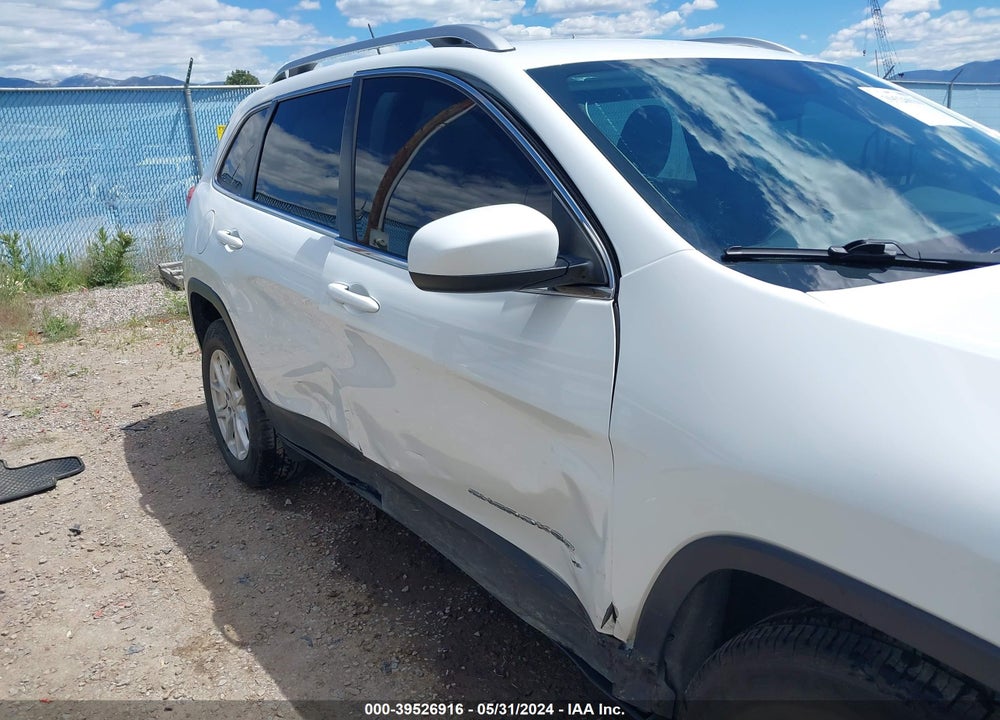 2016 JEEP CHEROKEE LATITUDE VIN: 1C4PJMCB6GW372319