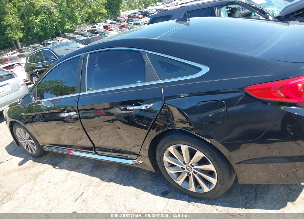 2015 HYUNDAI SONATA SPORT VIN: 5NPE34AF4FH071172