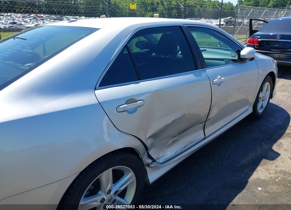 2012 TOYOTA CAMRY SE VIN: 4T1BF1FK3CU042175