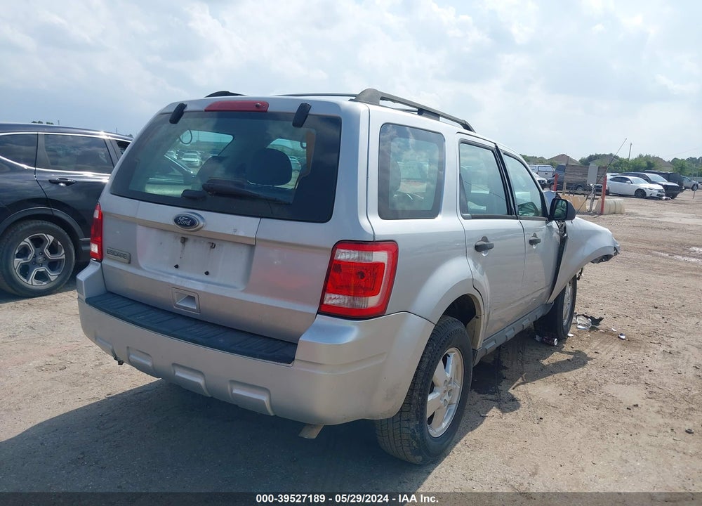 2011 FORD ESCAPE XLS VIN: 1FMCU0C7XBKC62847
