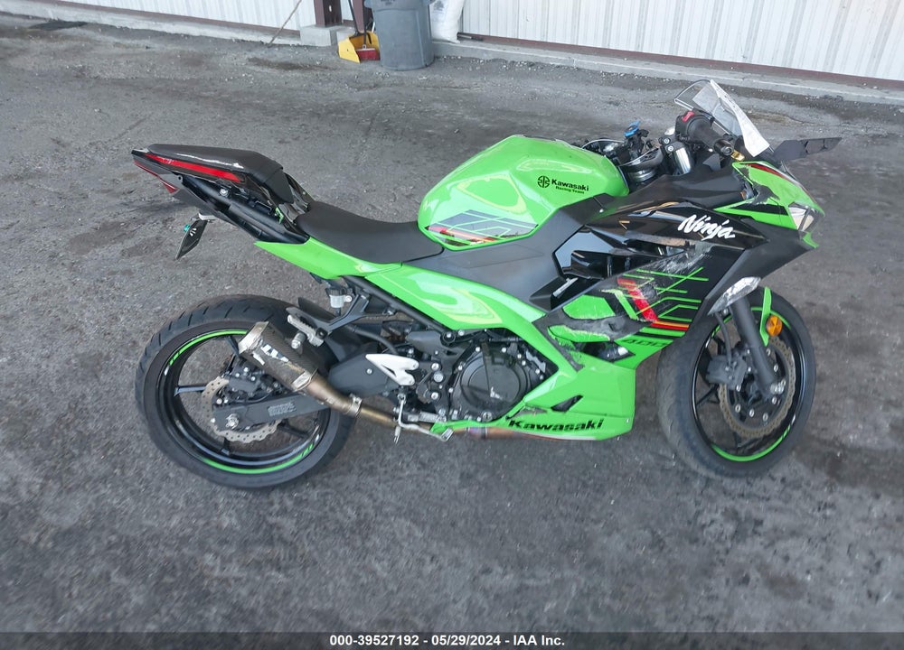 2023 KAWASAKI EX400 VIN: JKAEXKH16PDAN7832