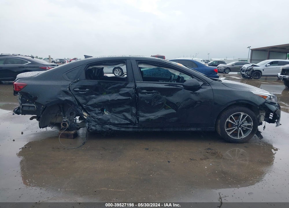 2023 KIA FORTE LXS VIN: 3KPF24AD8PE657191