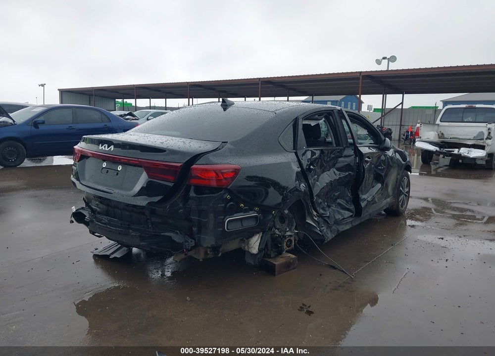 2023 KIA FORTE LXS VIN: 3KPF24AD8PE657191