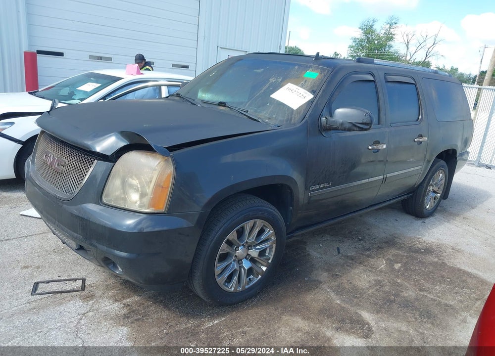 2013 GMC YUKON XL 1500 DENALI VIN: 1GKS2MEF7DR204758