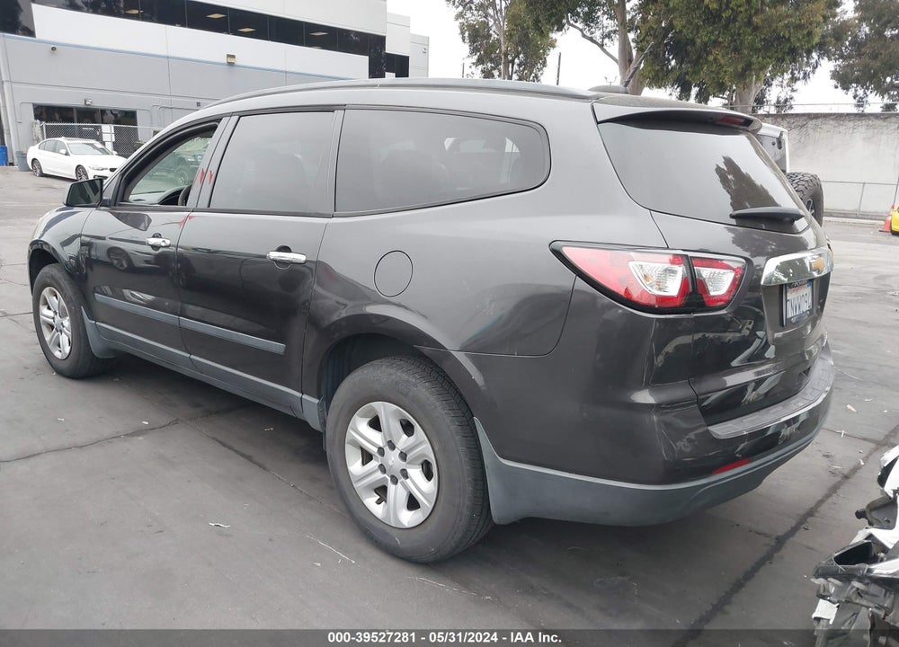 2016 CHEVROLET TRAVERSE LS VIN: 1GNKRFED2GJ153665