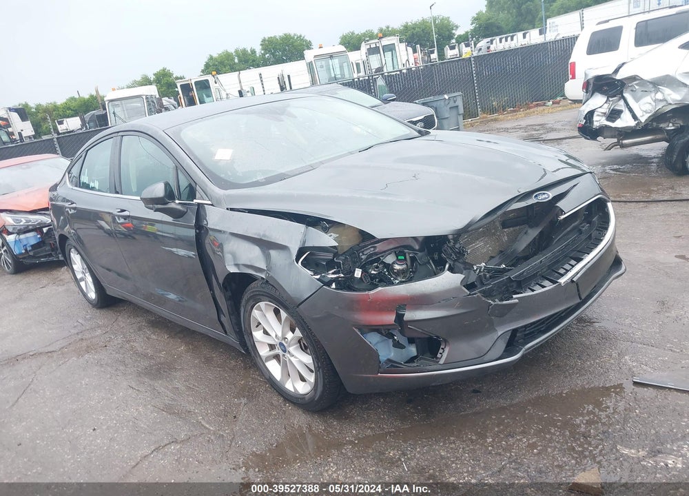 2020 FORD FUSION SE VIN: 3FA6P0HD8LR111970