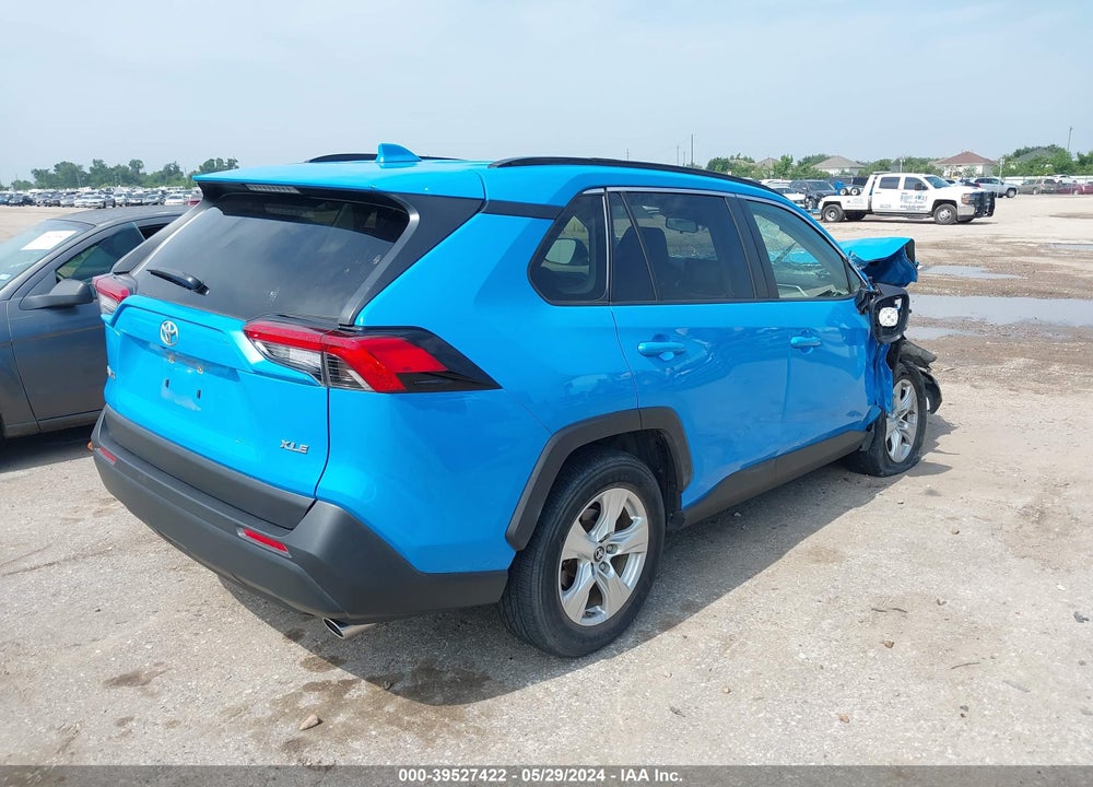 2019 TOYOTA RAV4 XLE VIN: JTMW1RFV2KD016078
