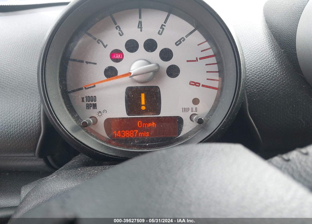 2011 MINI COOPER S COUNTRYMAN VIN: WMWZC5C51BWM10466