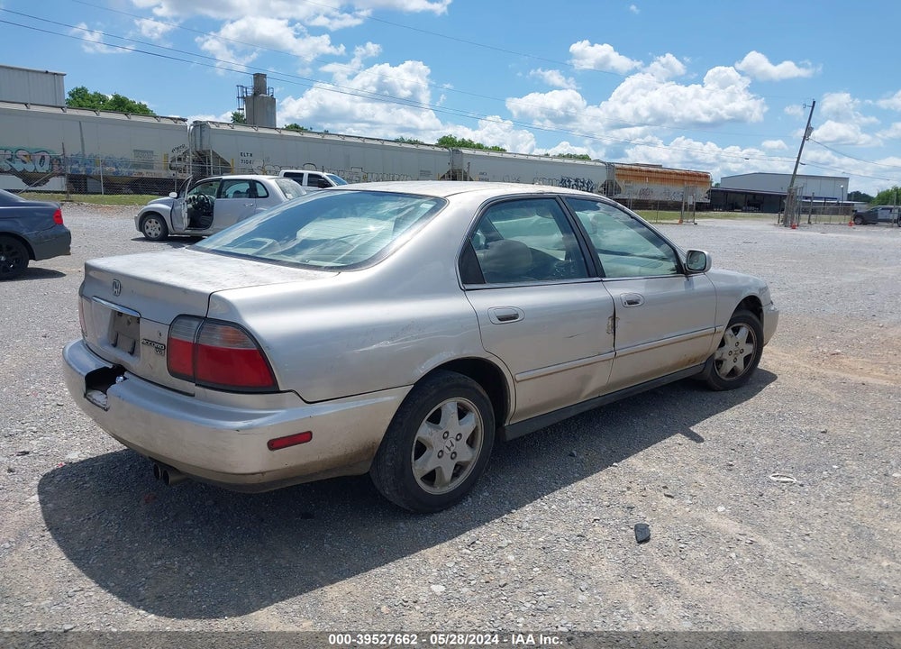 1997 HONDA ACCORD EX V6 VIN: 1HGCE6674VA019563