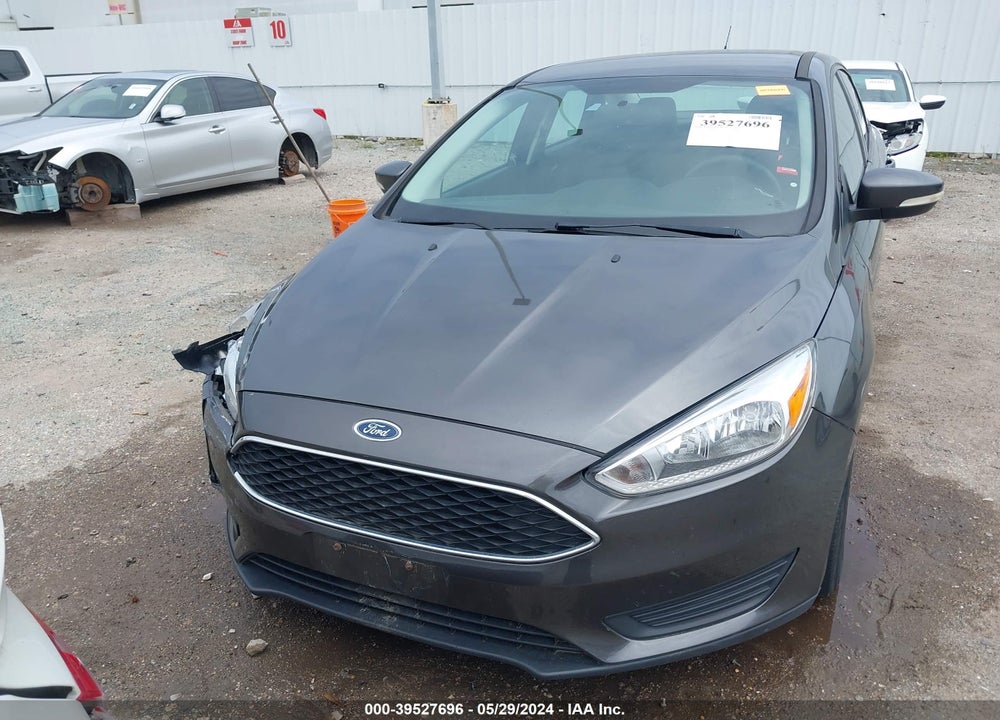 2015 FORD FOCUS SE VIN: 1FADP3F23FL384098