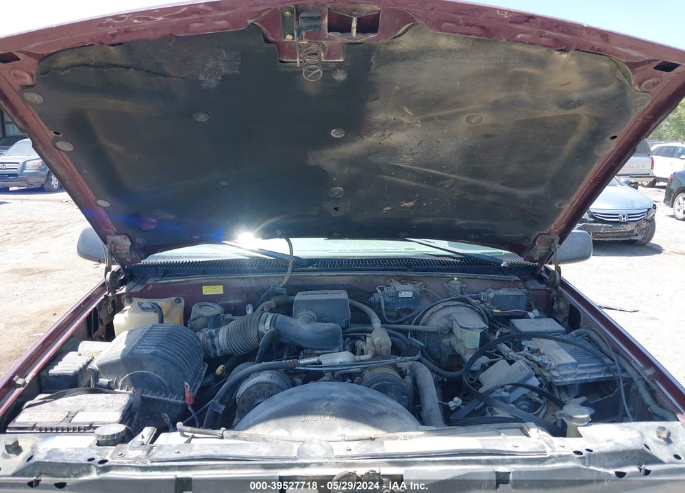 1999 CHEVROLET SUBURBAN 1500 LT VIN: 3GNFK16R6XG179934