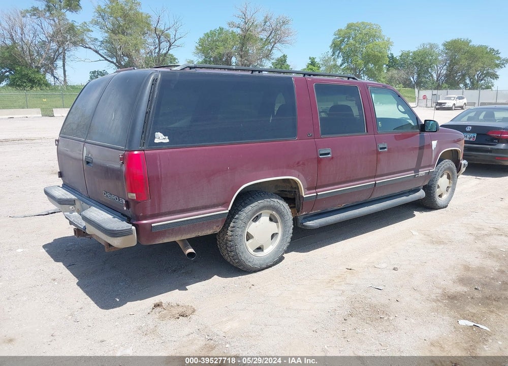 1999 CHEVROLET SUBURBAN 1500 LT VIN: 3GNFK16R6XG179934