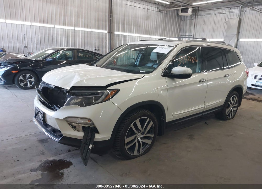 2016 HONDA PILOT TOURING VIN: 5FNYF6H99GB072995