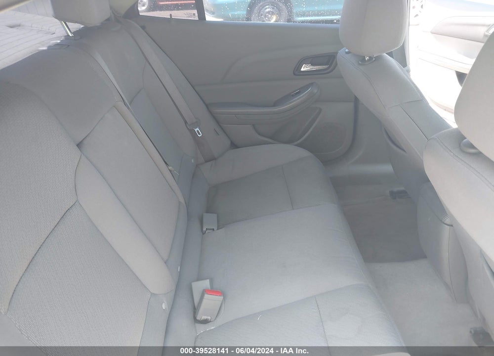 2015 CHEVROLET MALIBU LS VIN: 1G11B5SL3FF184268