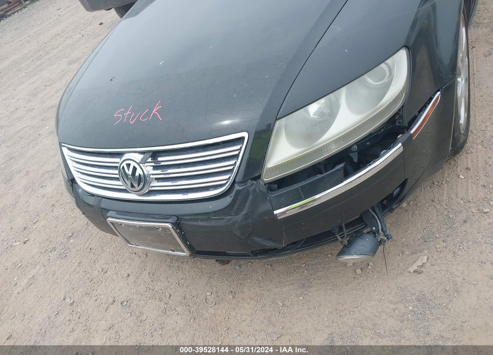 2004 VOLKSWAGEN PHAETON V8 VIN: WVWAF63D948010778