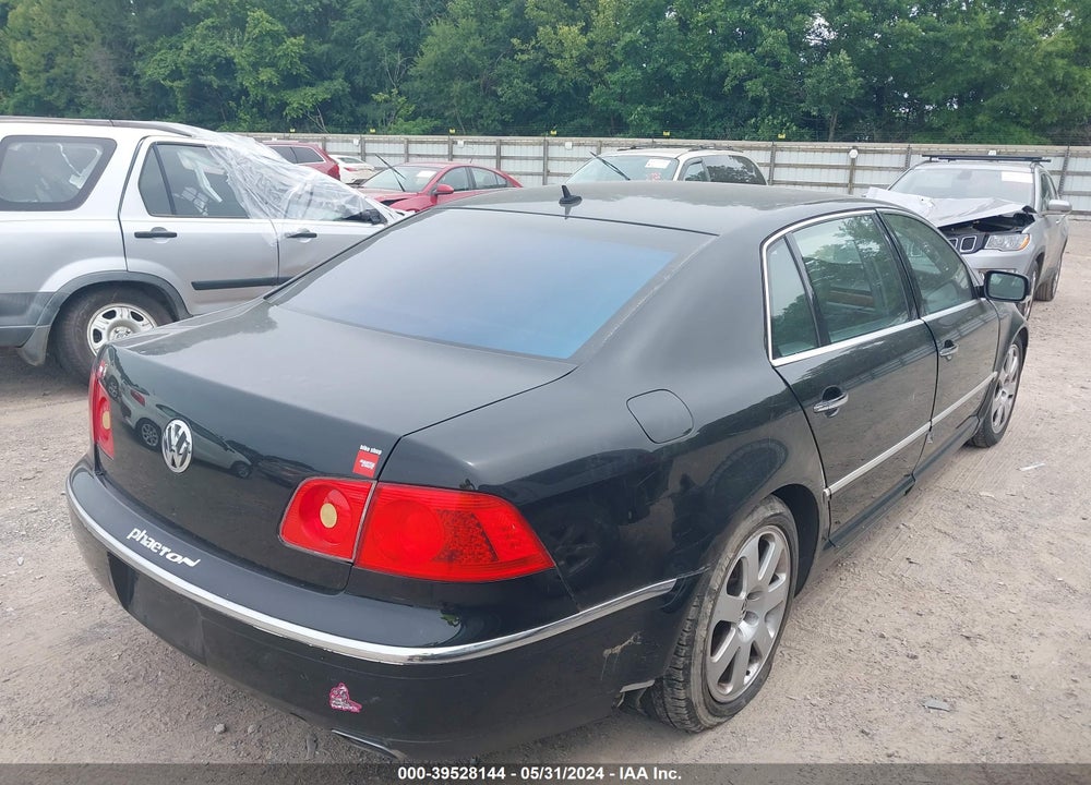 2004 VOLKSWAGEN PHAETON V8 VIN: WVWAF63D948010778