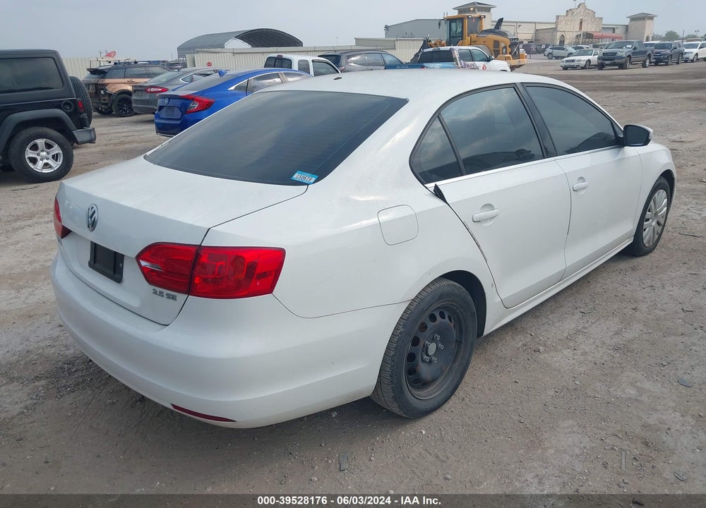 2013 VOLKSWAGEN JETTA 2.5L SE VIN: 3VWDP7AJ9DM267375