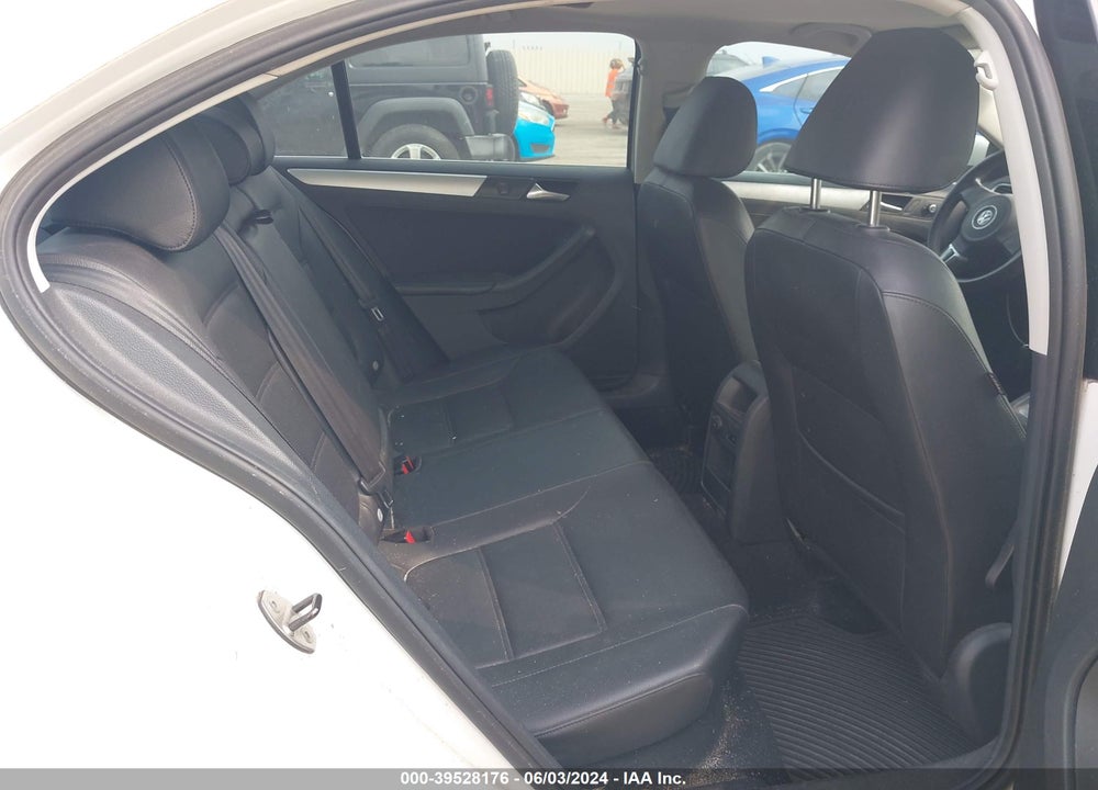 2013 VOLKSWAGEN JETTA 2.5L SE VIN: 3VWDP7AJ9DM267375