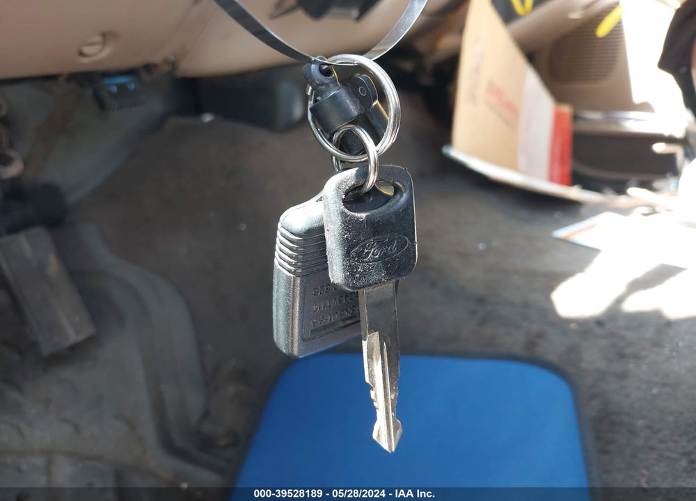 1999 FORD F 350 VIN: 1FTSX31FXXEC65028