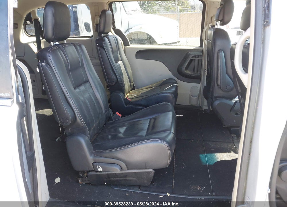 2012 CHRYSLER TOWN & COUNTRY TOURING VIN: 2C4RC1BG5CR282807
