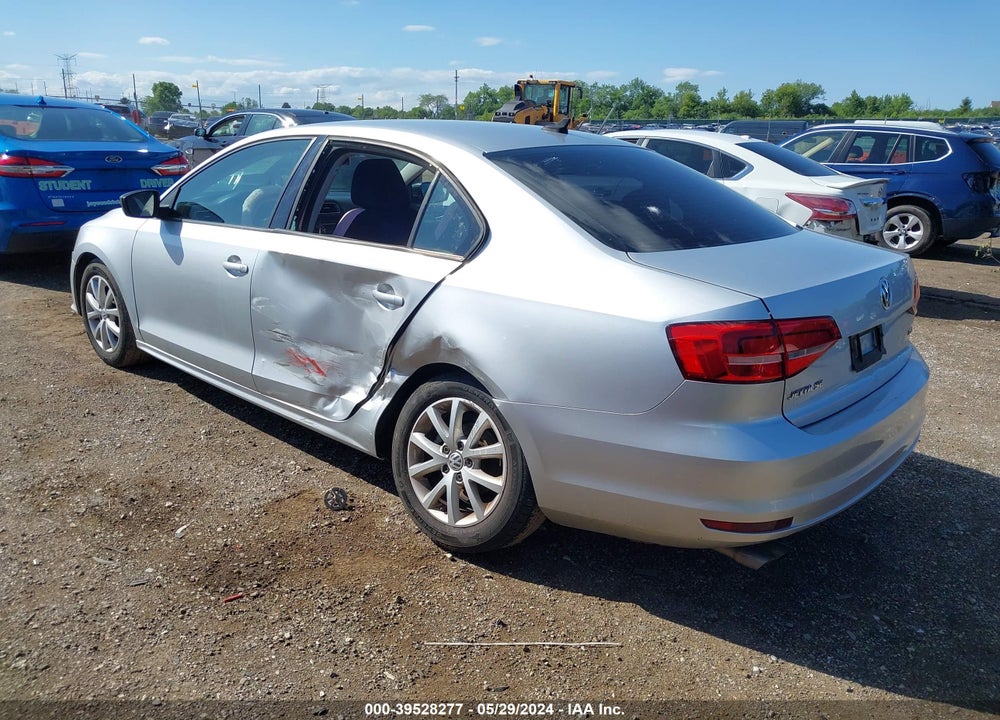 2015 VOLKSWAGEN JETTA 1.8T SE VIN: 3VWD17AJ1FM263146