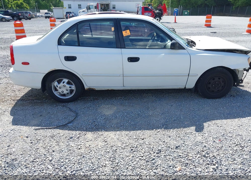 2002 HYUNDAI ACCENT GL VIN: KMHCG45C22U294401