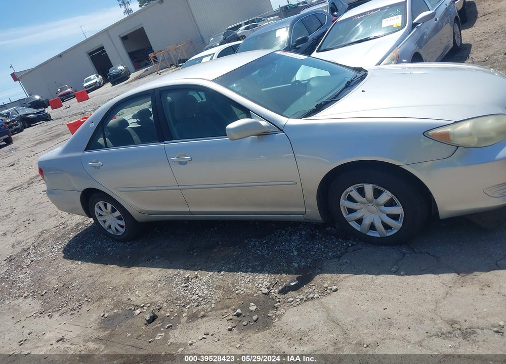 2006 TOYOTA CAMRY LE VIN: 4T1BE32KX6U147837