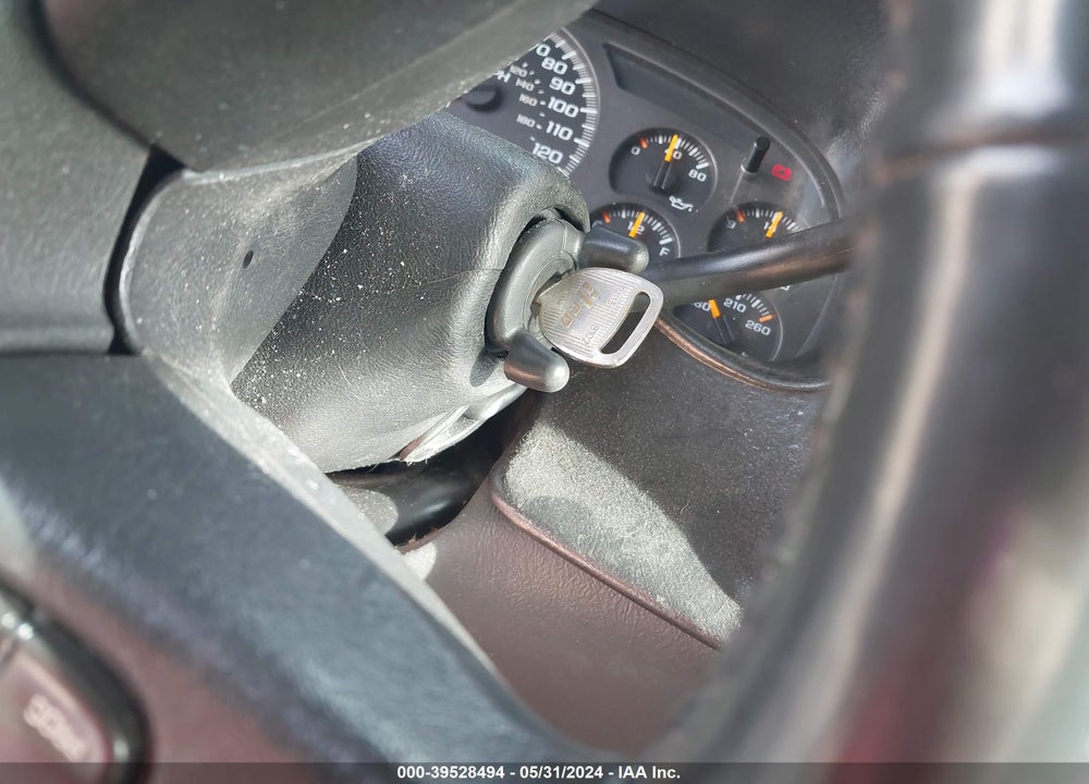 2005 GMC SIERRA 1500 SLE VIN: 2GTEC13T251123125