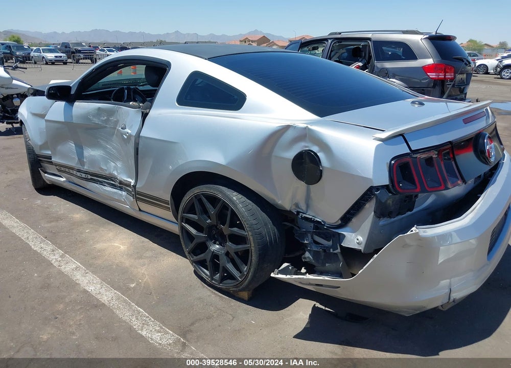 2014 FORD MUSTANG VIN: 1ZVBP8AM3E5265121