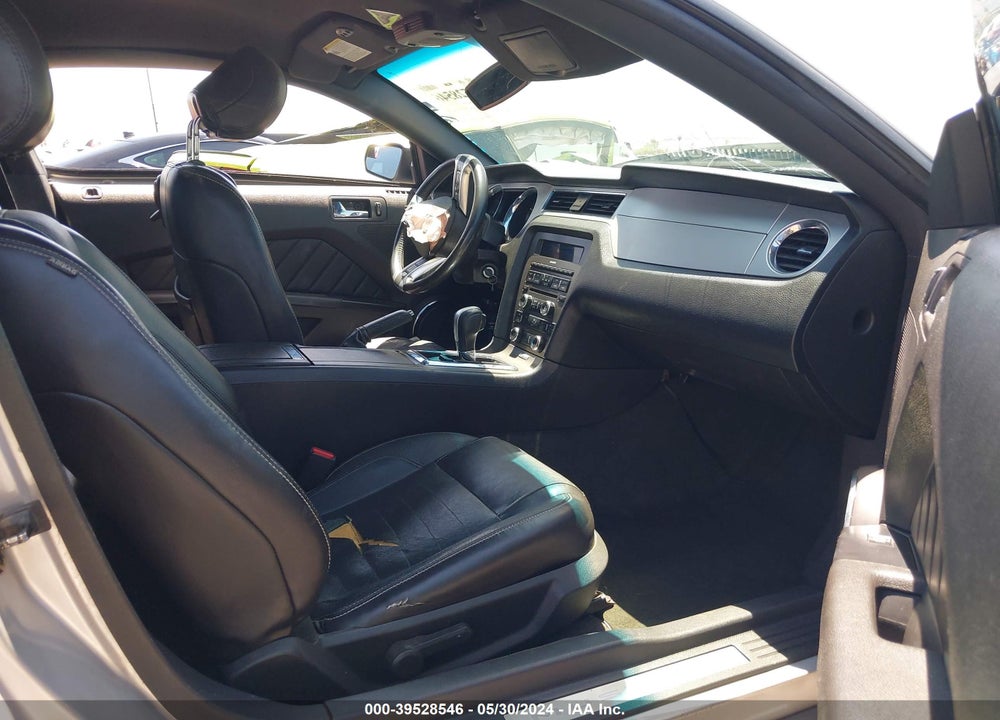 2014 FORD MUSTANG VIN: 1ZVBP8AM3E5265121