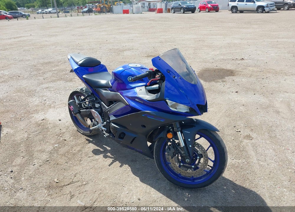 2022 YAMAHA YZFR3 A VIN: MH3RH18Y3NK008509