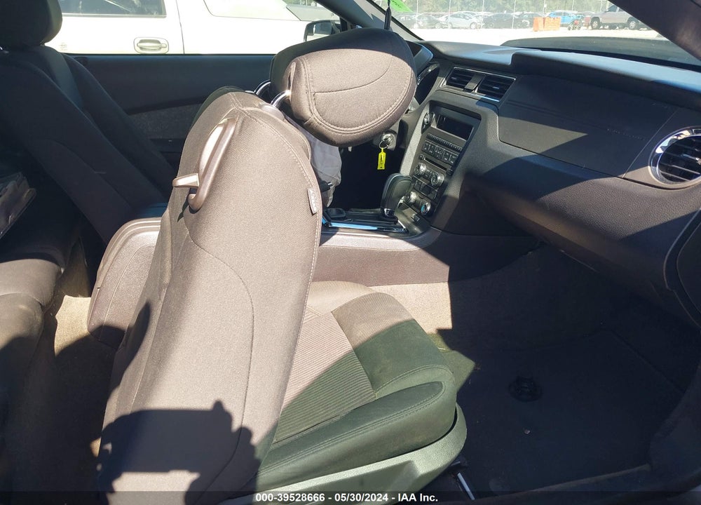 2014 FORD MUSTANG V6 VIN: 1ZVBP8AM7E5249343