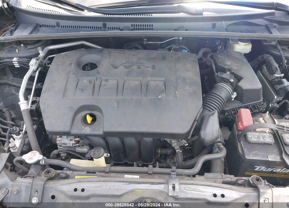 2018 TOYOTA COROLLA LE VIN: 5YFBURHE4JP783039