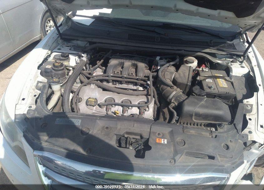 2010 FORD TAURUS SEL VIN: 1FAHP2EW8AG151853