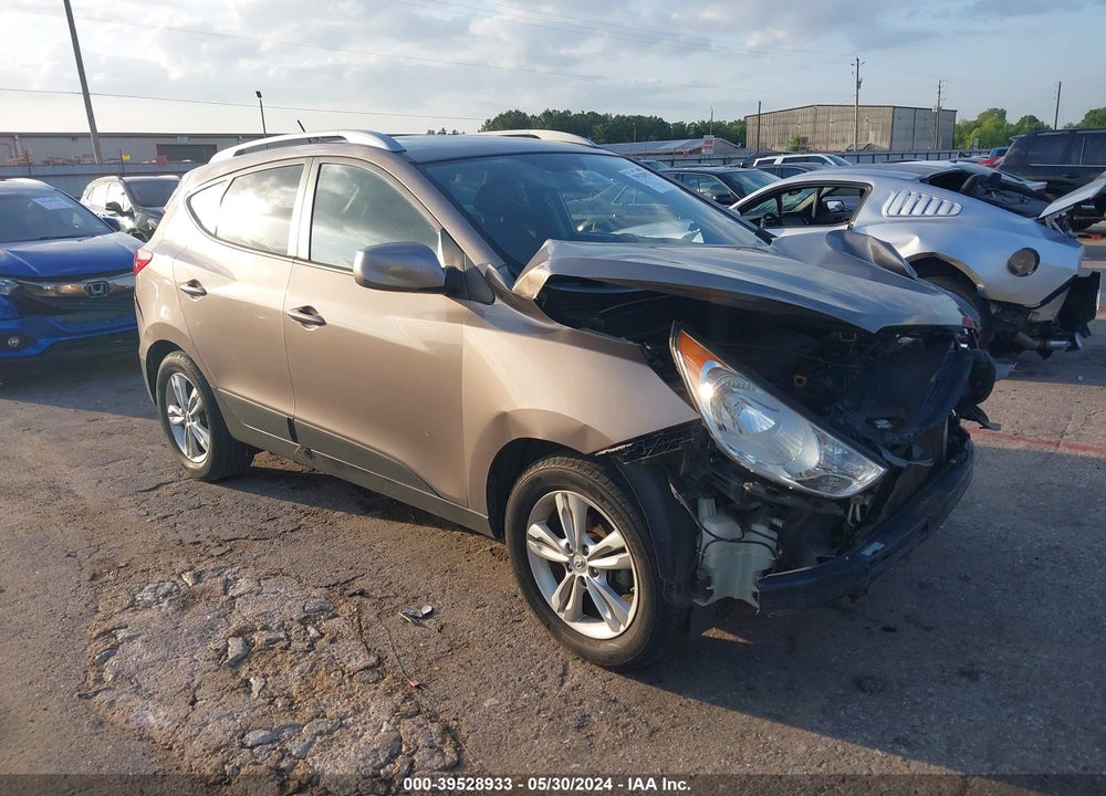 2011 HYUNDAI TUCSON GLS VIN: KM8JU3AC1BU126300