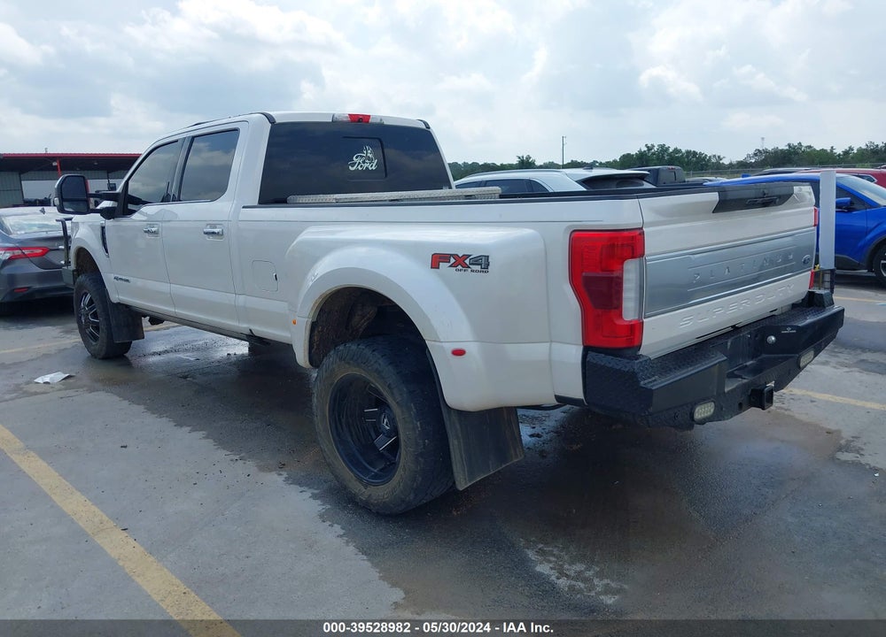 2019 FORD F-350 PLATINUM VIN: 1FT8W3DT8KEF33890