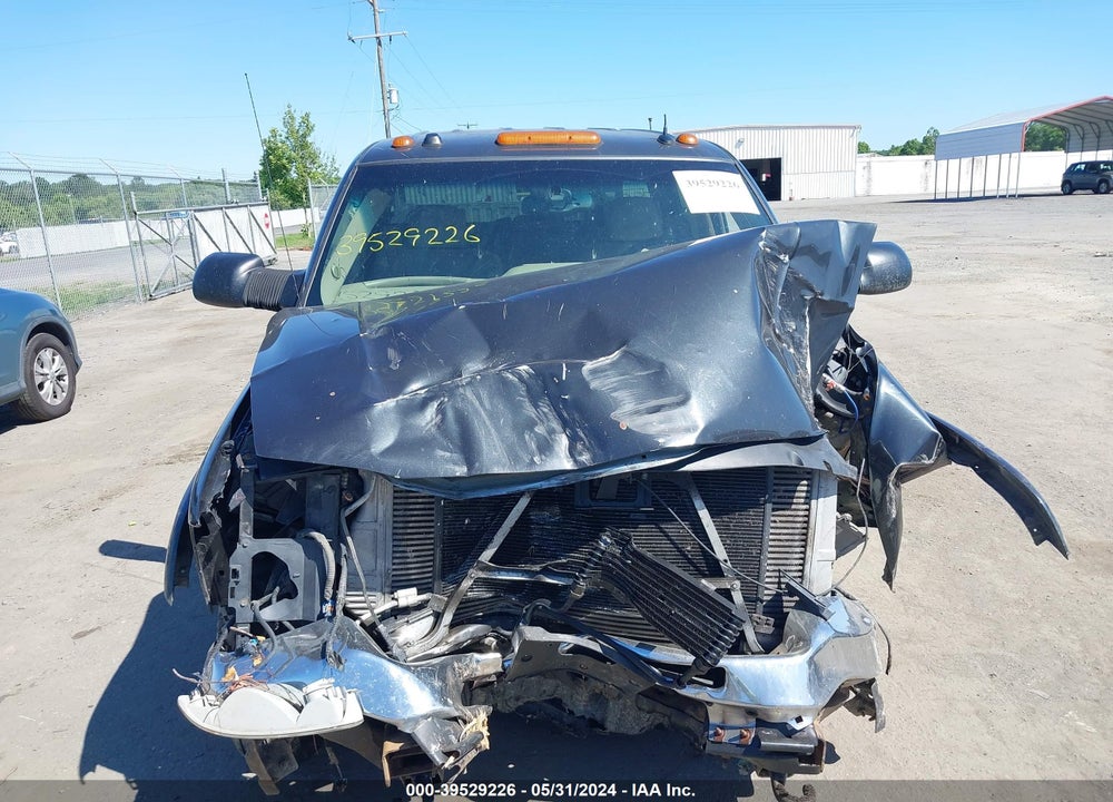 2004 GMC SIERRA 3500 SLT VIN: 1GTJK33284F230000