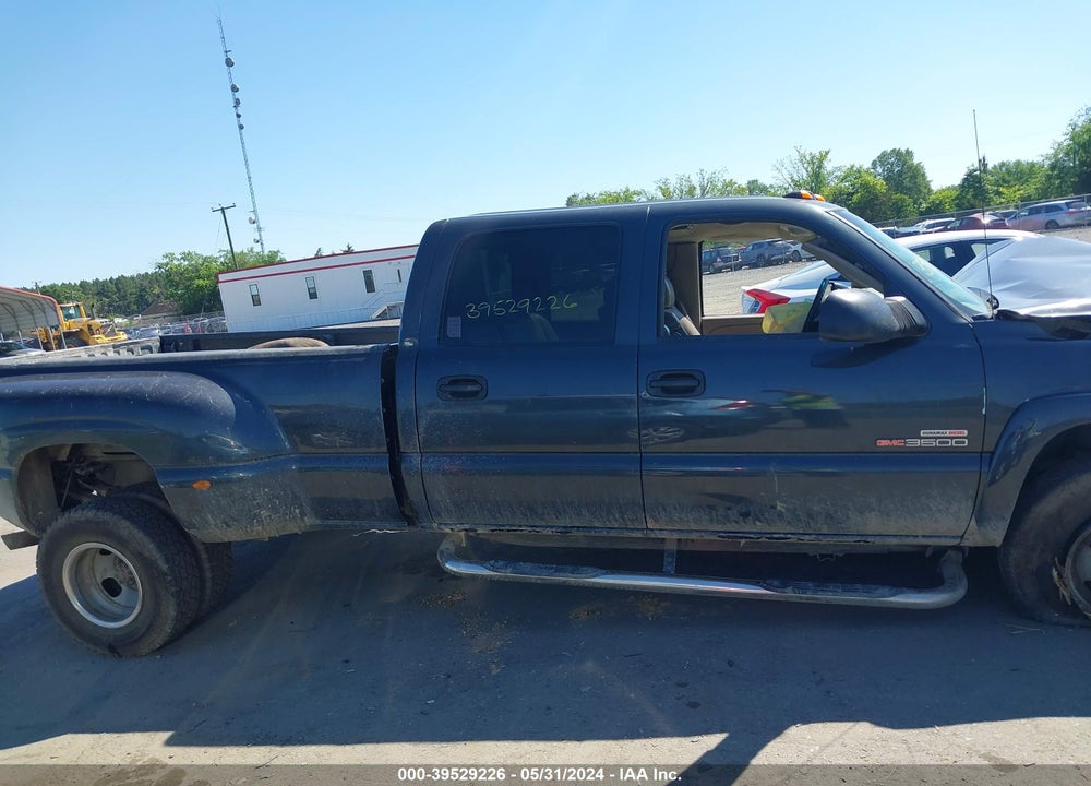 2004 GMC SIERRA 3500 SLT VIN: 1GTJK33284F230000