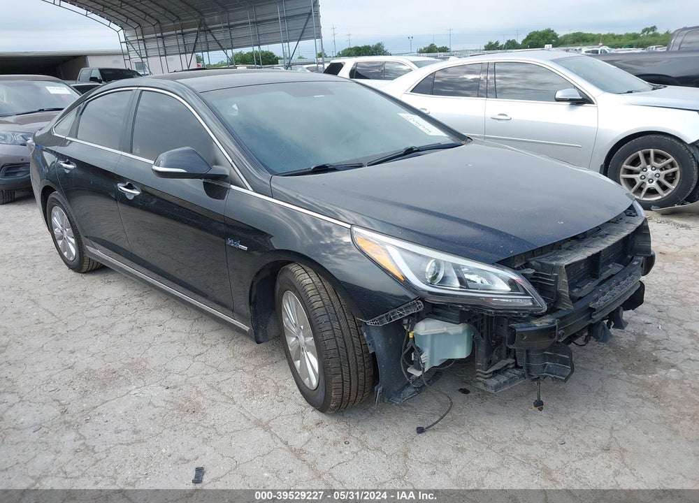 2017 HYUNDAI SONATA HYBRID SE VIN: KMHE24L13HA044328