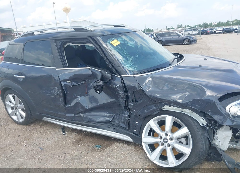 2017 MINI COUNTRYMAN COOPER S VIN: WMZYT3C30H3B66162