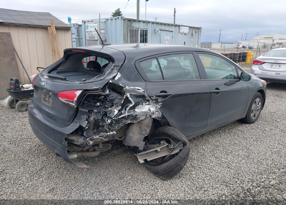 2018 KIA FORTE LX VIN: KNAFK5A83J5773858