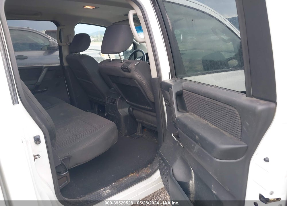 2011 NISSAN TITAN SL VIN: 1N6AA0EC9BN311899