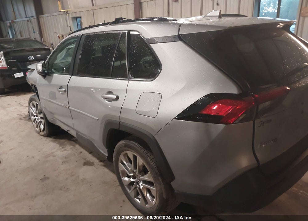 2021 TOYOTA RAV4 VIN: 2T3A1RFV8MW239418