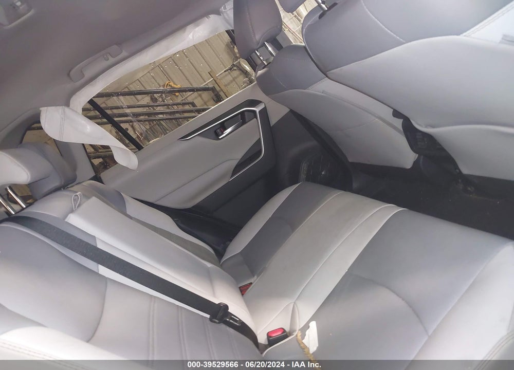 2021 TOYOTA RAV4 VIN: 2T3A1RFV8MW239418