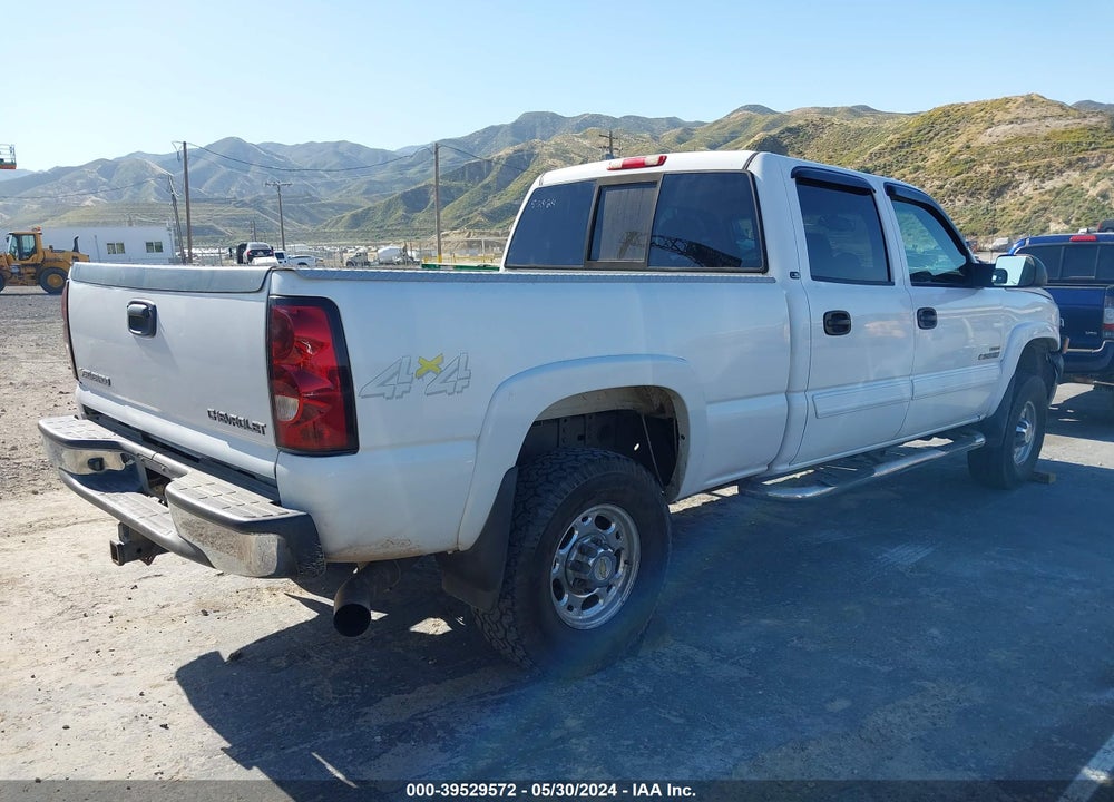 2005 CHEVROLET SILVERADO 2500HD LS VIN: 1GCHK23295F913821
